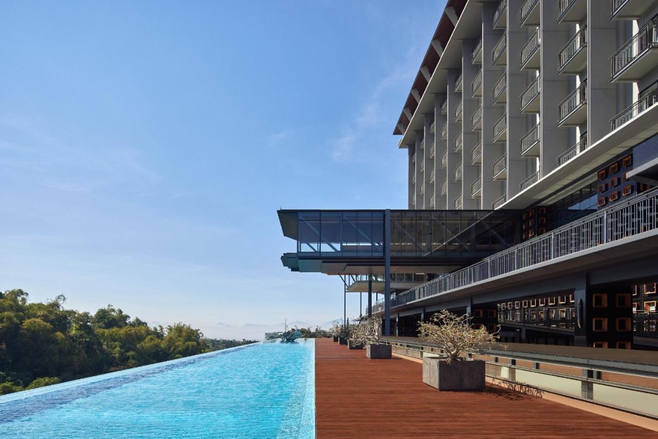 The Gaia Hotel Bandung Lembang Exterior photo